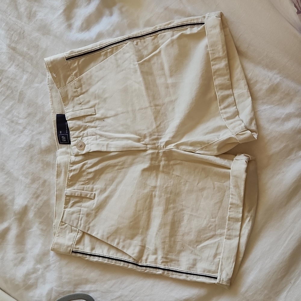 Snowcap Girlfriend Roll Shorts